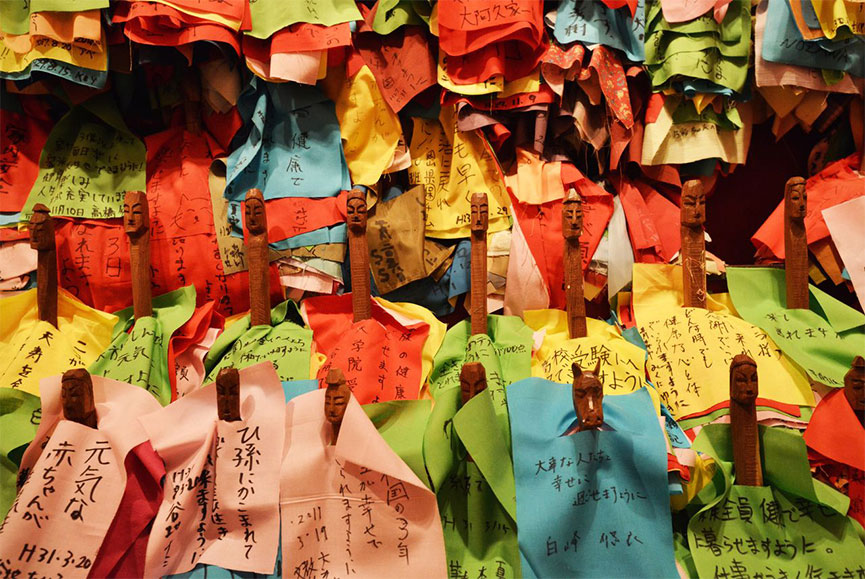 Oshirasama tại ngôi đền Oshira-dou linh thiêng. Oshirasama tại ngôi đền Oshira-dou linh thiêng.