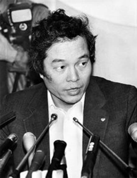 Ông Ezaki Katsuhisa – Chủ tịch Công ty kẹo Glico. Ông Ezaki Katsuhisa – Chủ tịch Công ty kẹo Glico.