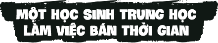 Một học sinh trung học làm việc bán thời gian