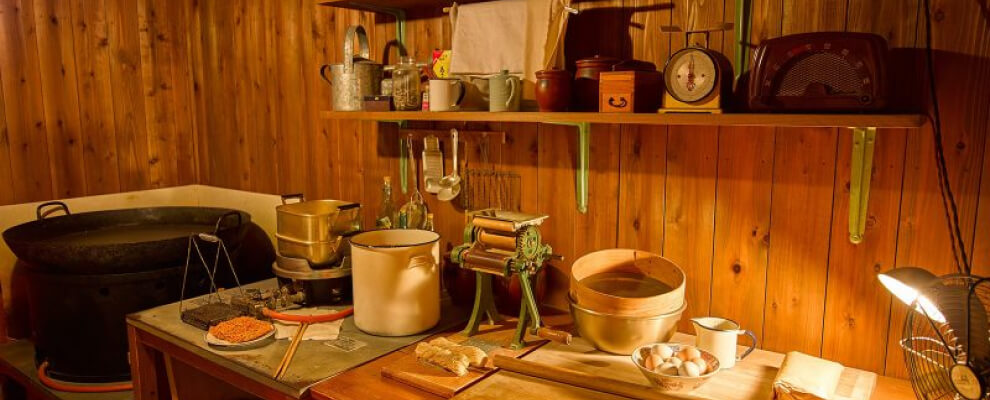 Bên trong xưởng, nơi mì ăn liền được phát minh. Bên trong xưởng, nơi mì ăn liền được phát minh.