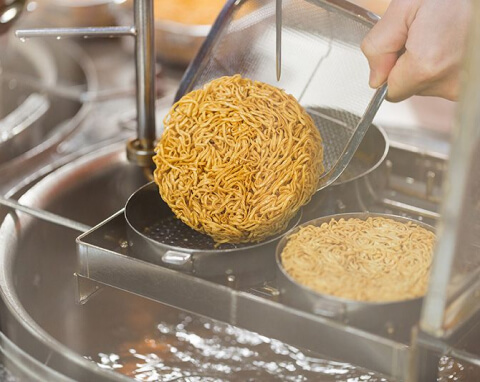 Mì ăn liền ra đời nhờ vào cách chế biến món Tempura. Mì ăn liền ra đời nhờ vào cách chế biến món Tempura.