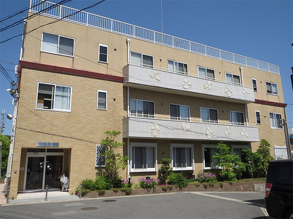 Trụ sở KyoAni trước khi xảy ra vụ phóng hỏa vào ngày 18/7/2019. Trụ sở KyoAni trước khi xảy ra vụ phóng hỏa vào ngày 18/7/2019.