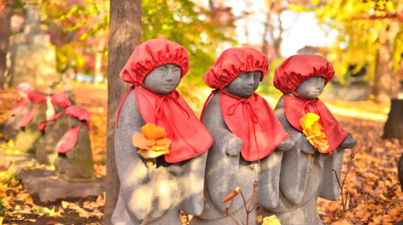 Màu đỏ mang lại nhiều điều may lành theo quan niệm của người Nhật.