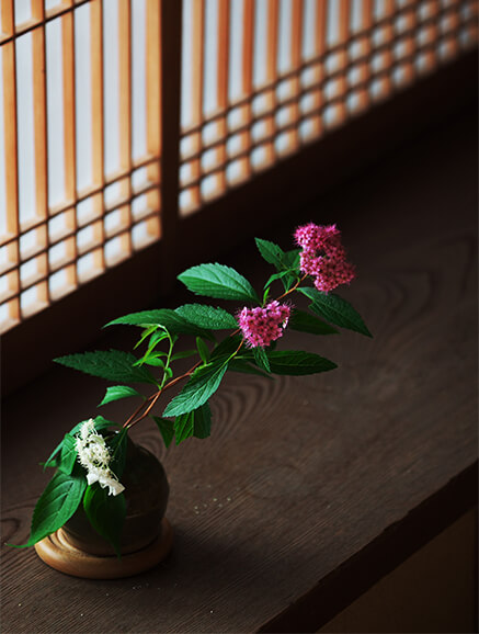 Thiền gắn liền với Hoa đạo - Ikebana. Thiền gắn liền với Hoa đạo - Ikebana.
