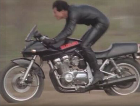 Chiếc Katana được sử dụng trong bộ phim 'Seibu Keisatsu' (1979 – 1984) và trở thành biểu tượng của bộ phim này. Chiếc Katana được sử dụng trong bộ phim 'Seibu Keisatsu' (1979 – 1984) và trở thành biểu tượng của bộ phim này.