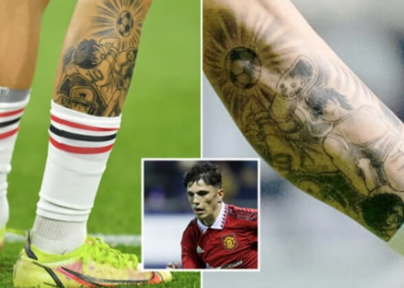 Alejandro Garnacho và hình xăm nhân vật trong “Captain Tsubasa” trên bắp chân. Alejandro Garnacho và hình xăm nhân vật trong “Captain Tsubasa” trên bắp chân.