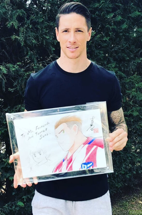 Cầu thủ người Tây Ban Nha Fernando Torres là một fan của Tsubasa. Cầu thủ người Tây Ban Nha Fernando Torres là một fan của Tsubasa.