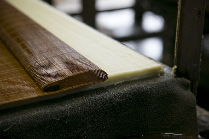 giấy Washi vừa xeo xong giấy Washi vừa xeo xong