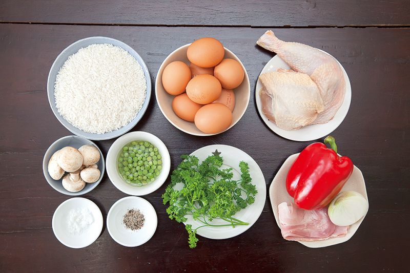 nguyên liệu làm cơm trứng cuộn Omuraisu