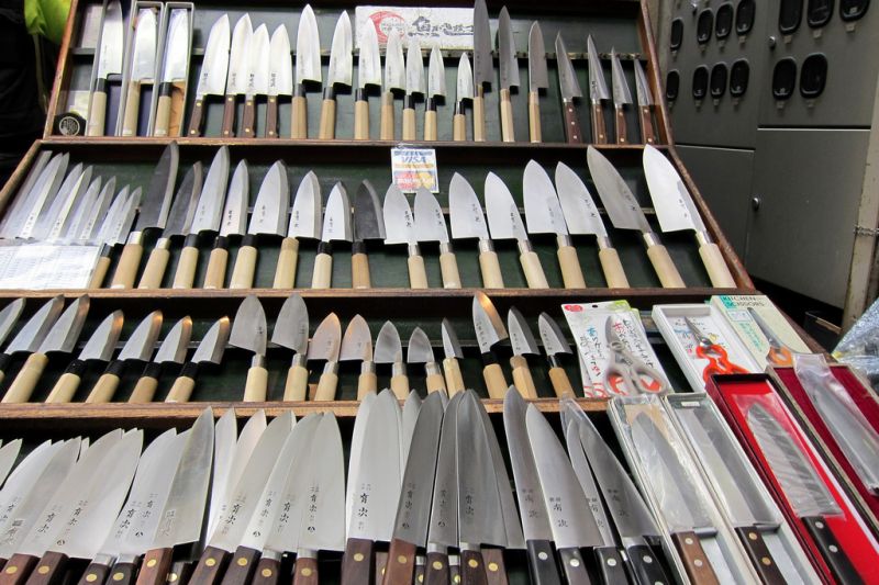 dao Nhật thường được mài sắc chỉ một mặt dao Nhật thường được mài sắc chỉ một mặt