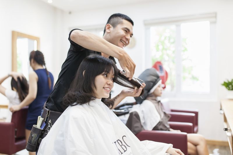 Salon tóc Nhật Umboo Salon tóc Nhật Umboo