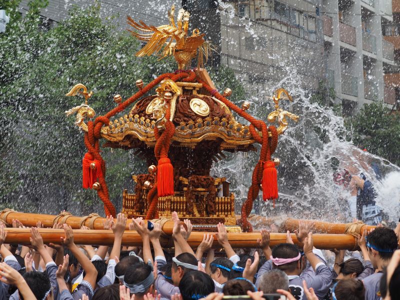 rước kiệu Omikoshi rước kiệu Omikoshi