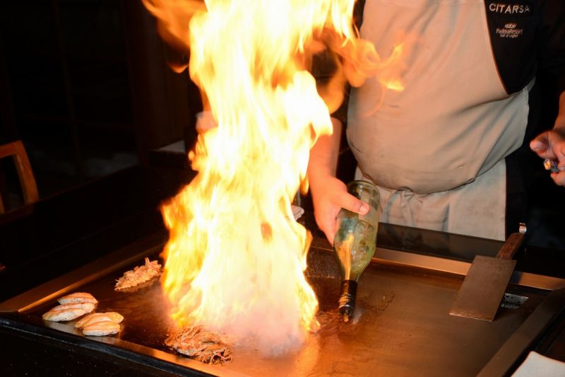 màn trình diễn mãn nhãn quyến rũ teppan yaki màn trình diễn mãn nhãn quyến rũ teppan yaki