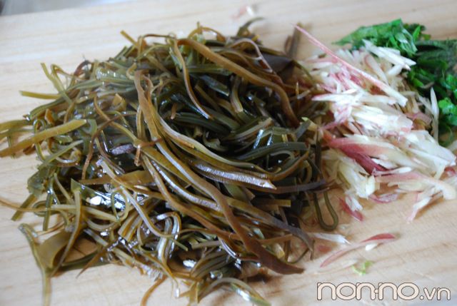 tảo bẹ cắt sợi, kho với gia vị tảo bẹ cắt sợi, kho với gia vị