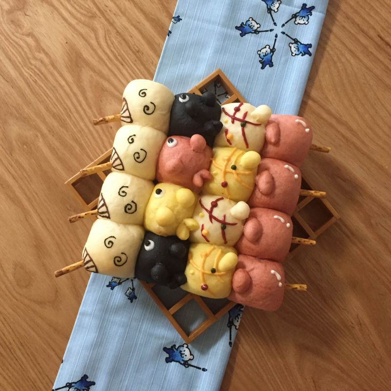 Chigiripan với hình ảnh cá vàng, quạt giấy