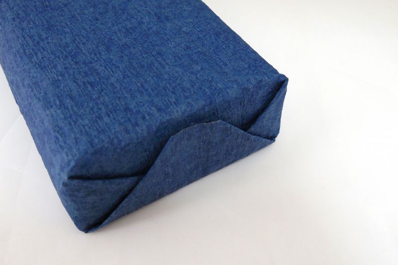 Gấp vào trong và dán lại