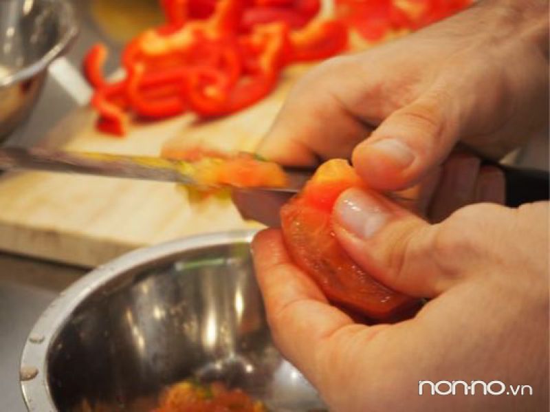 chuẩn bị cà chua