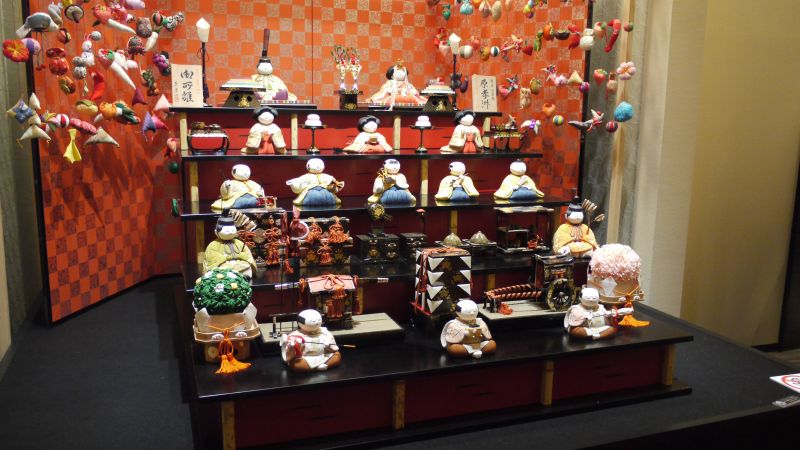 hyakudan hina matsuri