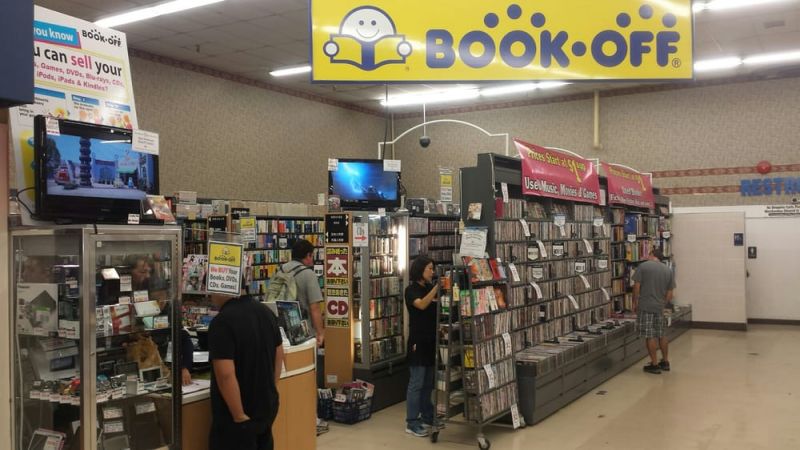 Book Off - chuỗi cửa hàng sách cũ nổi tiếng Book Off - chuỗi cửa hàng sách cũ nổi tiếng