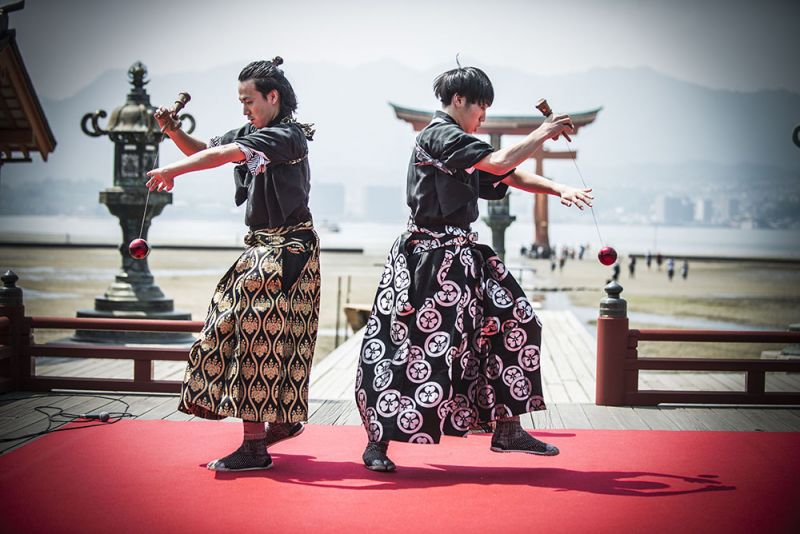 kendama.jpg kendama.jpg