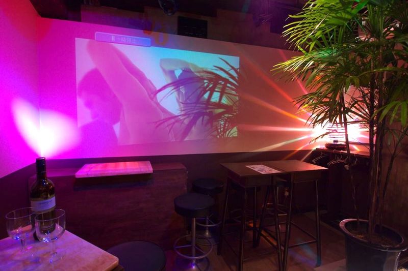 Doyama bar gay Doyama bar gay