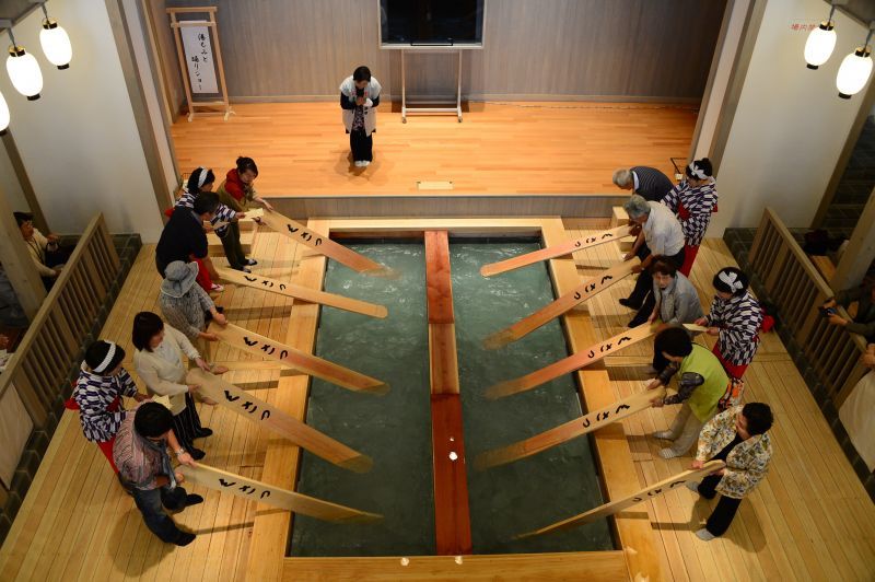 hoạt động khuấy nước Yumomi