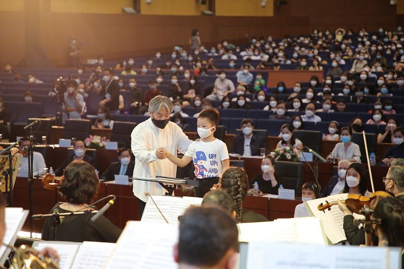 thử thách làm nhạc trưởng