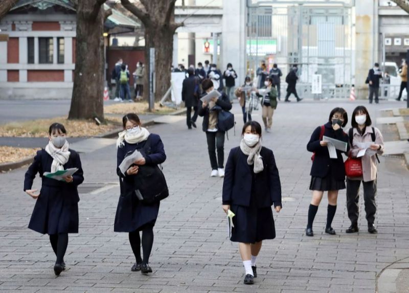 mùa tựu trường