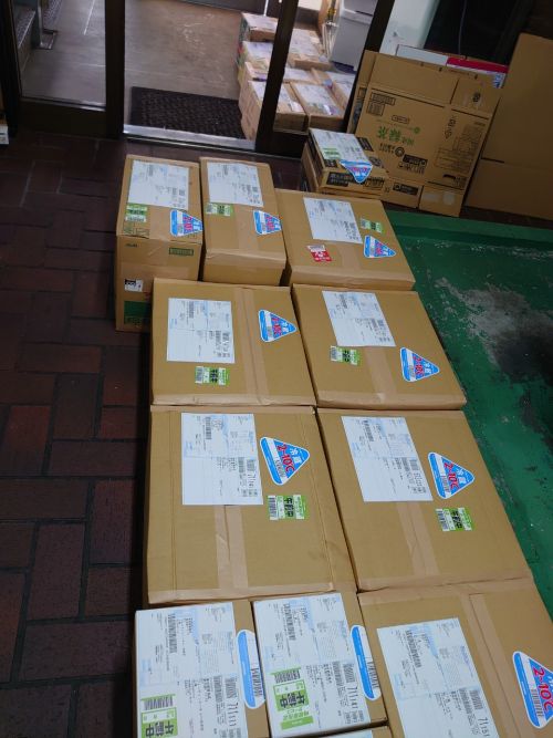 Sản phẩm sẽ được đóng hộp và gửi lạnh đến khách hàng khắp cả nước thông qua công ty vận tải